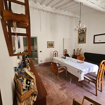 Ferienhaus Dimora Rose Crespina